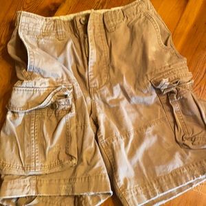 Men’s cargo shorts 32